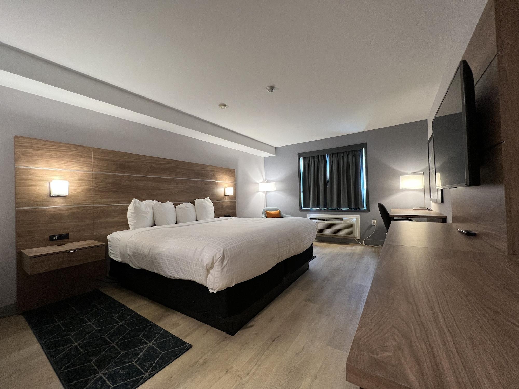 Super 8 By Wyndham Cornwall On Extérieur photo