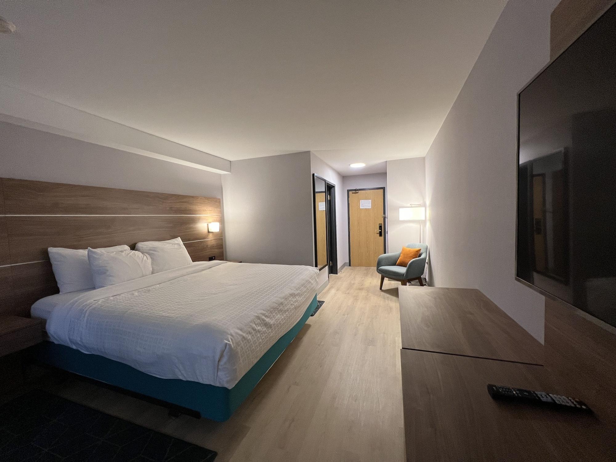 Super 8 By Wyndham Cornwall On Extérieur photo