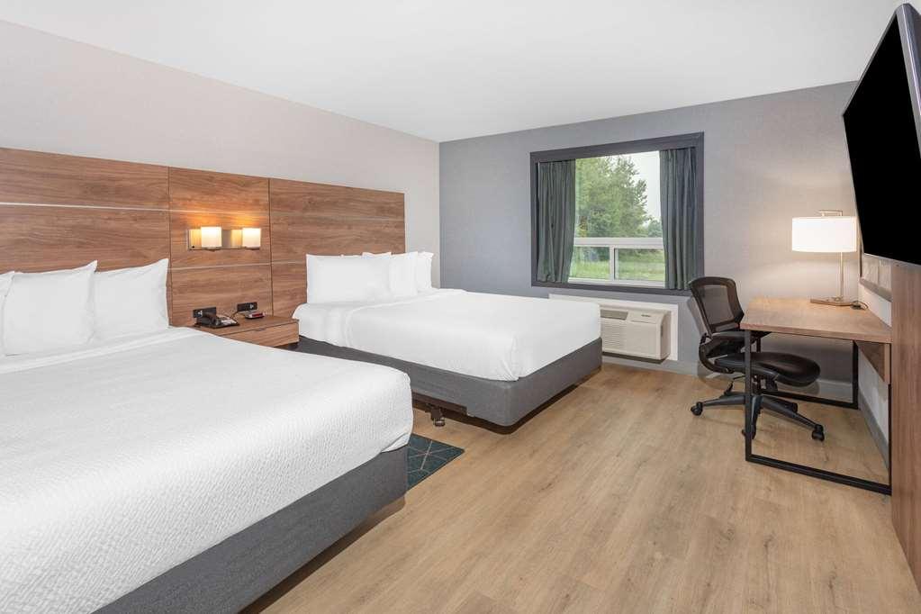 Super 8 By Wyndham Cornwall On Chambre photo