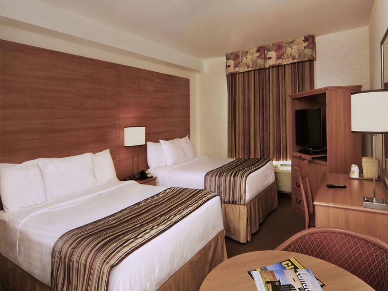 Super 8 By Wyndham Cornwall On Extérieur photo